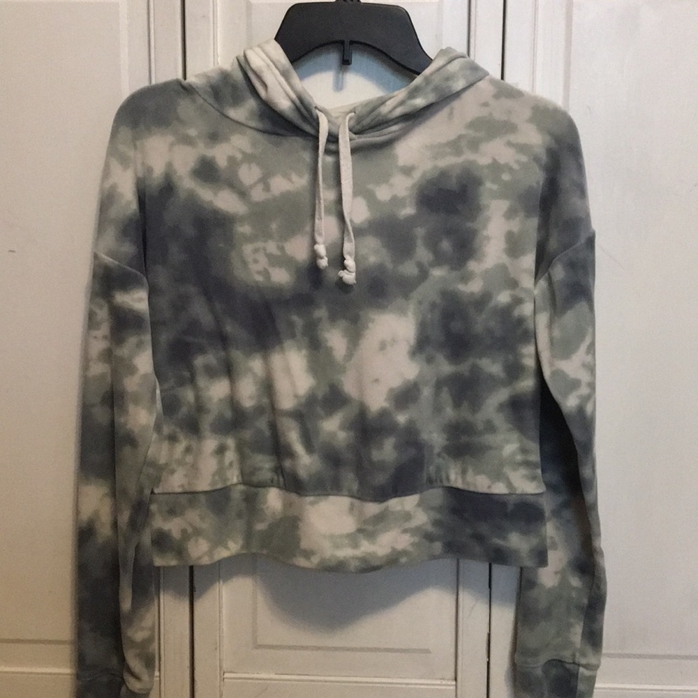 tie dye cropped hoodie